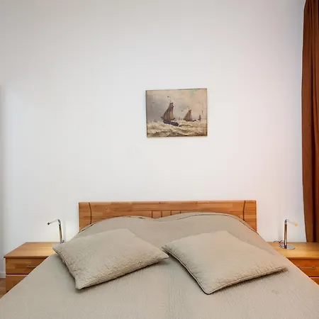 Apartment Modern In The Luxury Complex Marthashof Berlin